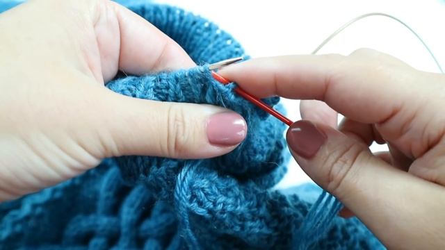 КАК ЗАКРЫТЬ ПЕТЛИ РЕЗИНКИ 1*1 ИГЛОЙ // Под ИТАЛЬЯНСКИЙ набор // ВЯЗАНИЕ ПО КРУГУ смотреть онлайн