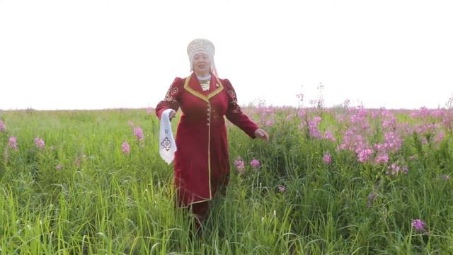 Солистка нфа "Сурякя" Елена Амирова - керәшен халык җыруы "Багалмасы" смотреть онлайн