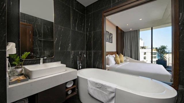 Golden Lotus Grand, Da Nang, Vietnam смотреть онлайн