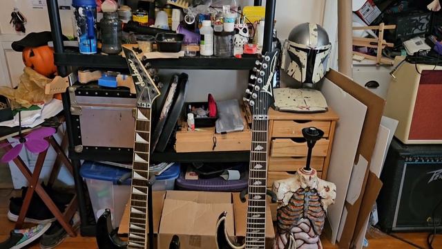 Ibanez Universe/90's Japanese Jackson FOUND ON CURB. смотреть онлайн