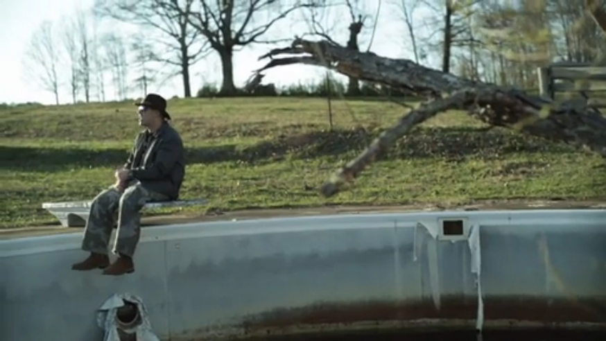 Bubba Sparxxx - Made On McCosh Mill Rd. ft. Danny Boone [Official Music Video 2014] смотреть онлайн