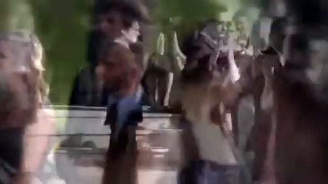 Елена и Деймон Нравится смотреть онлайн