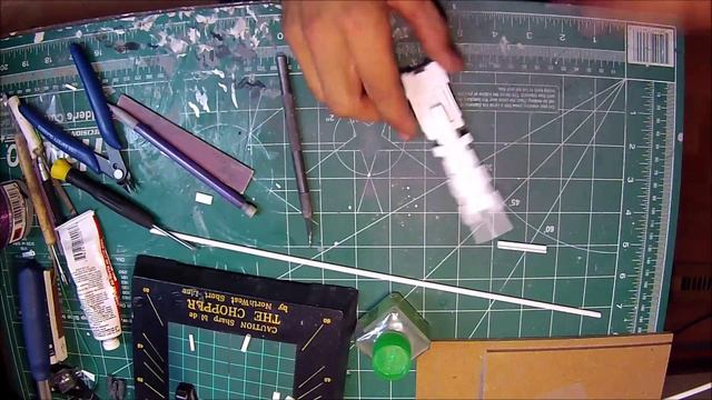 Scratch built styrene sci-fi spaceship - Build 5 смотреть онлайн