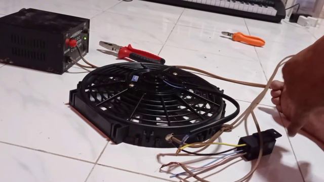 DIY installation of auxiliary fan and relay смотреть онлайн