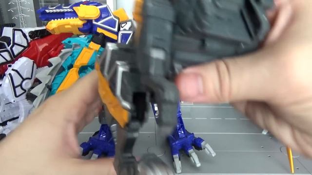 Power Rangers Dino Charge 4 Dinosaur Megazord Toys Transformation 파워레인저 다이노포스 4대 공룡 로봇 장난감 변신