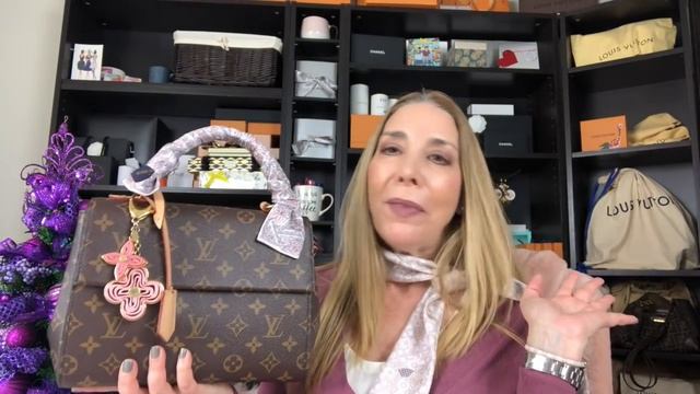 5 Ways To Style Your Louis Vuitton Bandeau | How To Style Your LV Bandeau смотреть онлайн