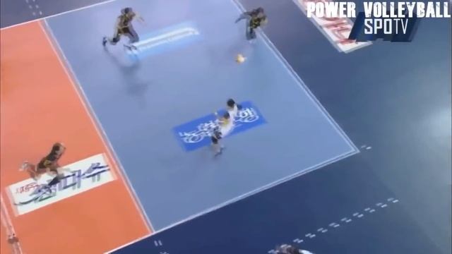 TOP 20 Best Libero Saves in Volleyball History (HD) смотреть онлайн