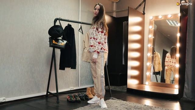 Как носить и с чем сочетать брюки-джоггеры: советы стилиста и 5 модных образов смотреть онлайн