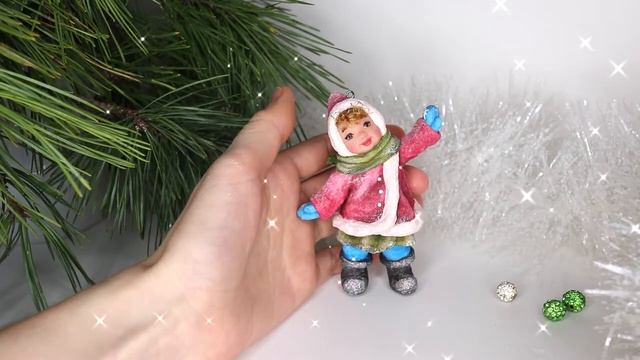 Ватная ёлочная игрушка - Девочка в шубке. Cotton Christmas tree toy - A girl in a fur coat. смотреть онлайн