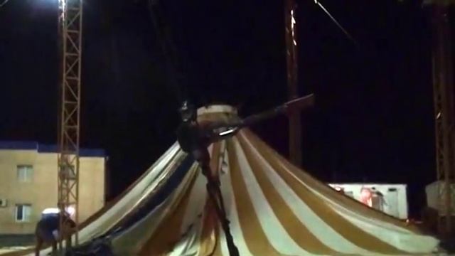 Цирк уехал смотреть онлайн