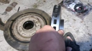 Как заменить передние тормозные диски Хендай Терракан- Митсубиси Паджеро , Делика