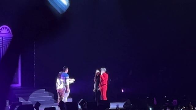 Jackson Wang - I love you 3000 II (with a surprise marriage proposal) [Magic Man Tour in Paris D-2] смотреть онлайн
