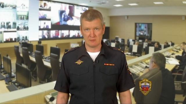В центре Москвы полицейскими задержан подозреваемый в причинении тяжкого вреда здоровью смотреть онлайн