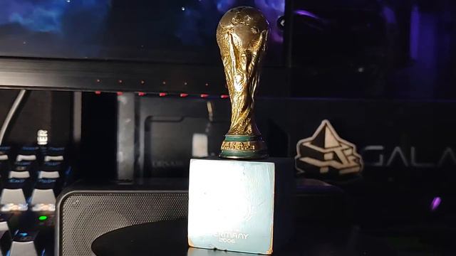 Réplica Taça Copa Mundial Fifa 2006 Alemanha/Fifa World Cup 2006 Germany Replic/moto Edge 20 Pro Vi