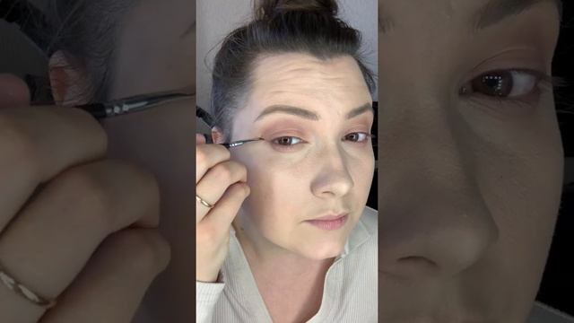 Цветные стрелки  с палеткой VENUS от бренда Lime Crime ❤️