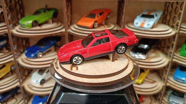 Pontiac Firebird 1984 смотреть онлайн