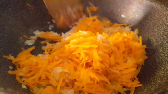 Potatoes with onions are tastier than meat. Healthy and incredibly delicious ! смотреть онлайн