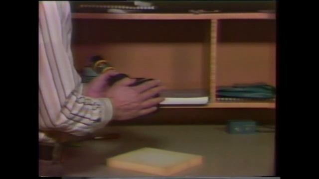 Tektronix 465/475 Series Repair Tips смотреть онлайн