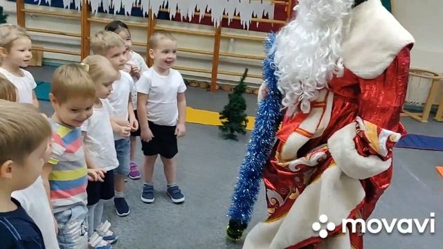 Занятие по физкультуре День рождения Деда Мороза смотреть онлайн