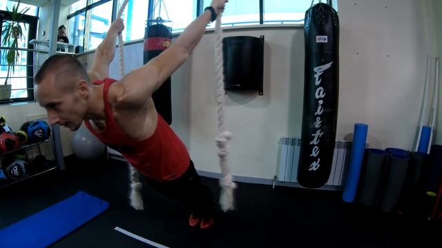 Растяжка плеч ! Стальной хват ! Biceps brachii смотреть онлайн