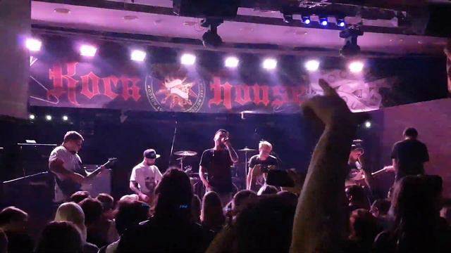 Evil Not Alone - Правда о Лжи (live in Rock House, 12.10.2018) смотреть онлайн