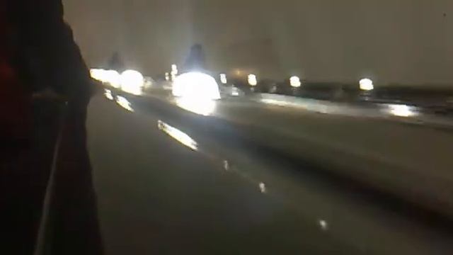 Жизнь на эскалаторе в метрополитене станции Абай, г. Ал смотреть онлайн