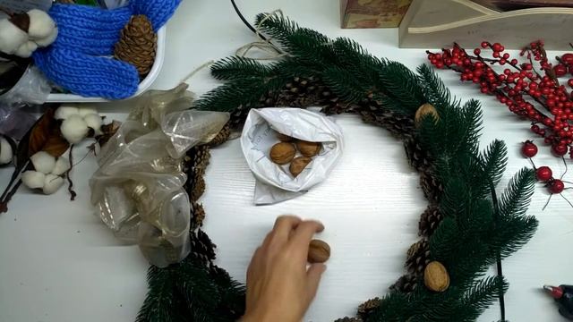 НОВОГОДНИЙ ВЕНОК своими руками МК. смотреть онлайн