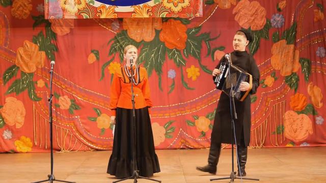 Семейный дуэт "ВерИца" - Когда мы покидали свой родимый край смотреть онлайн
