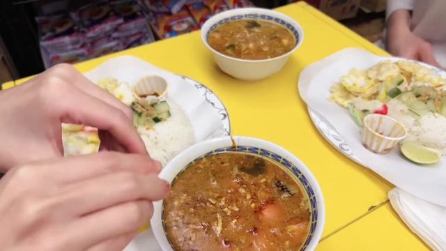 Indo Java Tuesday Dinner in Elmhurst Queens NY ?? Traditional Indonesian food experience in a marke смотреть онлайн
