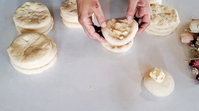 Самый вкусный хлеб для завтрака, который я когда-либо пекла! Невероятно просто и быстро! смотреть онлайн