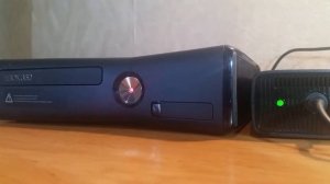 XBOX 360 мигает красный светодиод
