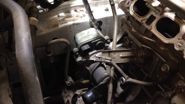 Замена прокладки ГБЦ (головки блока цилиндров) Toyota Prius 30 Часть 4 смотреть онлайн