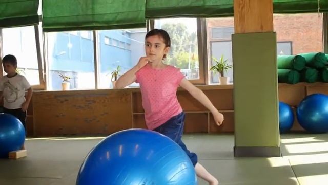 Каникулы в Центре "Мира" - настоящие МИРовые каникулы! смотреть онлайн