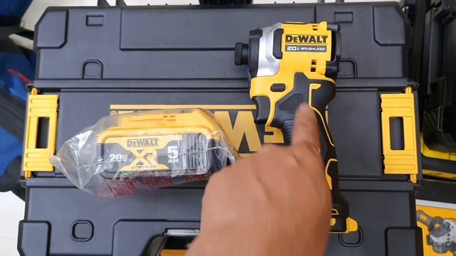 DEWALT DCF850N TRƯNG BÀY VÀ PIN 5AH 0888840578 смотреть онлайн