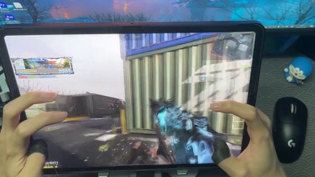 Lucas Unboxing and Claw Handcam on the iPad Pro 12.9 смотреть онлайн