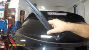 How to replace rear wiper blade on any Lexus as on this Lexus nx200t