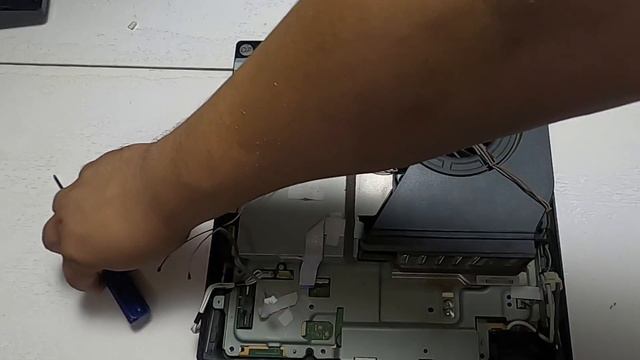 Como DESMONTAR PS3 SLIM corretamente (CECH-2001) смотреть онлайн