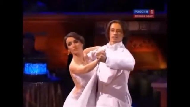 Голубая ночь   исполняет театр народной песни ДОБРО  Танцуют Юлия Зимина и Николай Пантюшин