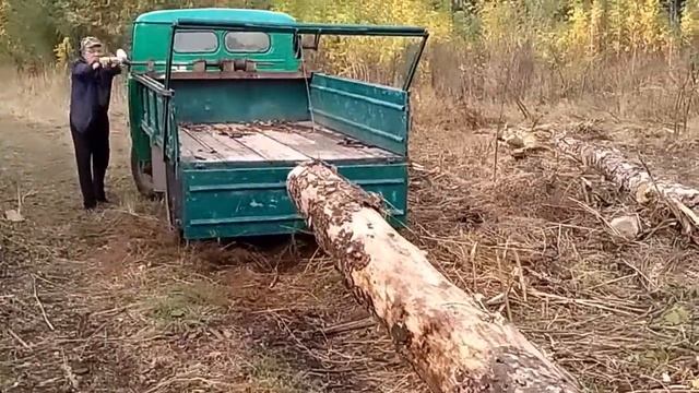 Самодельный МЕГАподъемник или погрузка 4-х метрового бревна в одиночку смотреть онлайн