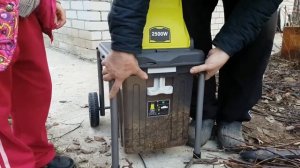 Измельчитель RYOBI обзор. Помогаю папе на даче))