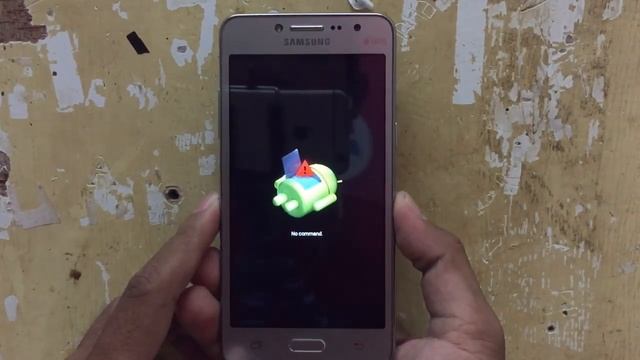Hard Reset Samsung J2 (recovery Mode)