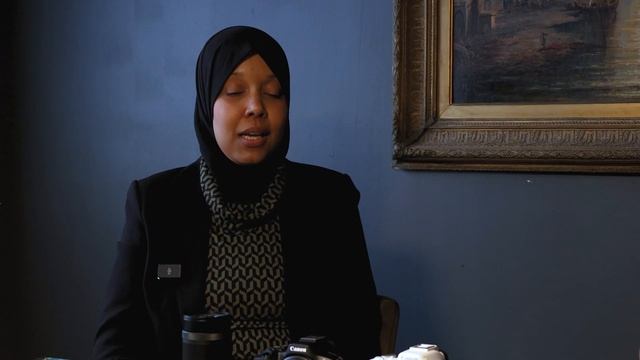 Canon EOS R50 & RF-S 55-210mm Lens | First Look With Mehdia Mehtal