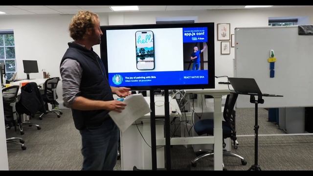 app.js - Takeaways from the conference about Universal Apps - David B смотреть онлайн