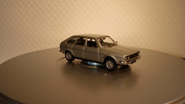 Renault 30TS (1975) 1/43 смотреть онлайн