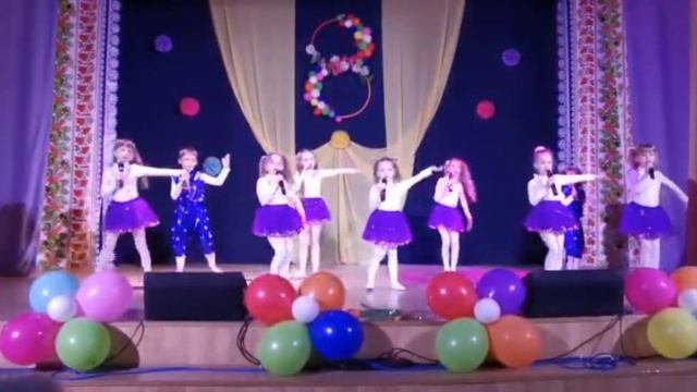 приглашаем в студию эстрадного вокала "СИЯНИЕ" смотреть онлайн