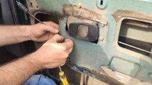 Замена тросика задних дверей на Таврие Славуте