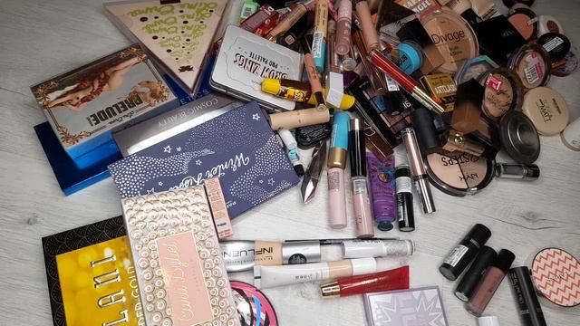 РАСХЛАМЛЕНИЕ КОЛЛЕКЦИИ КОСМЕТИКИ| 1 ЧАСТЬ смотреть онлайн