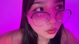 ASMR близкий шёпот?и таппинг экрана?