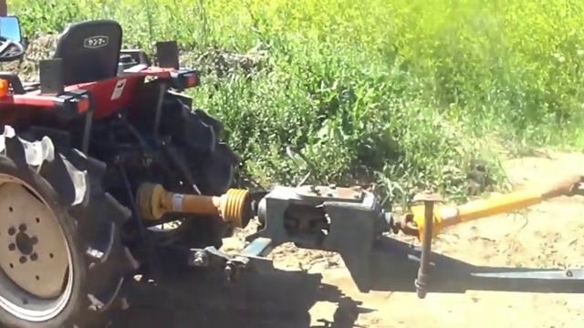 Японский мини пресс подборщик Star1000 смотреть онлайн