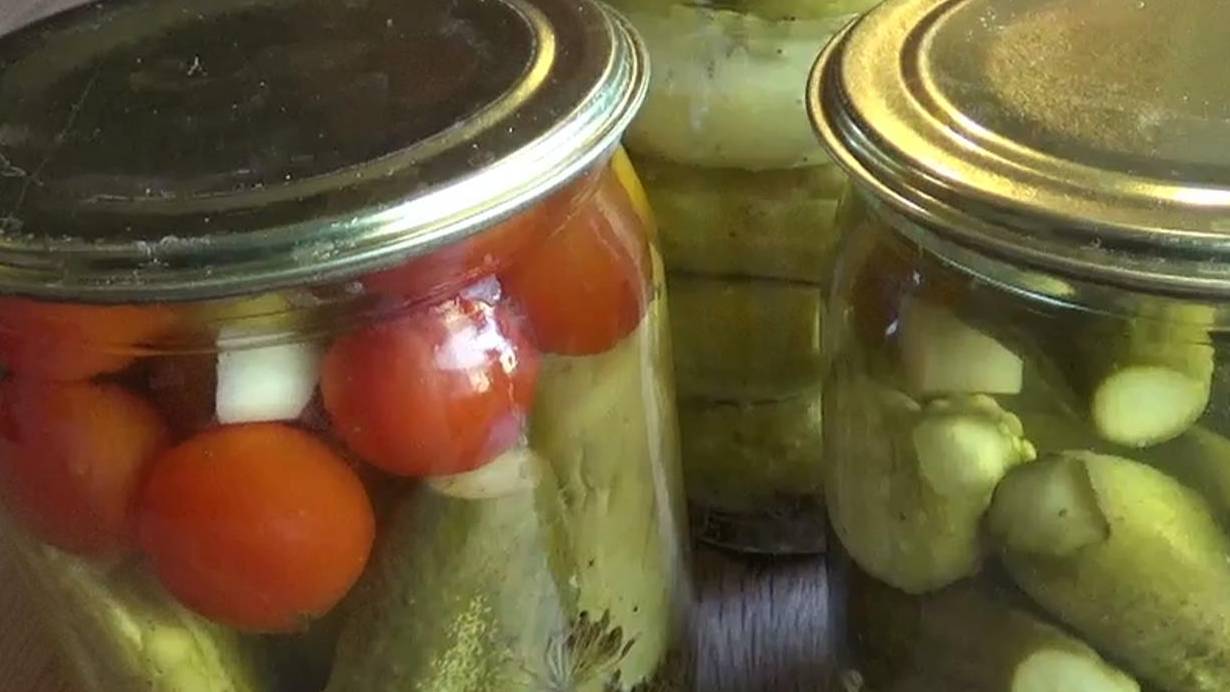 Консервированные огурчики. Огурцы на зиму, самый вкусный рецепт смотреть онлайн